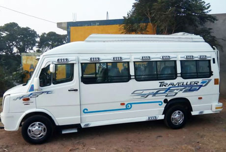 17 Seater Tempo Traveller Rental (1X2)